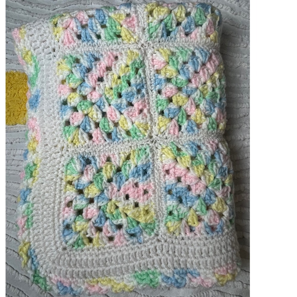 Handmade soft Vtg crochet granny‎ square baby blanket pastels Bl, pink,yellow,Gr
